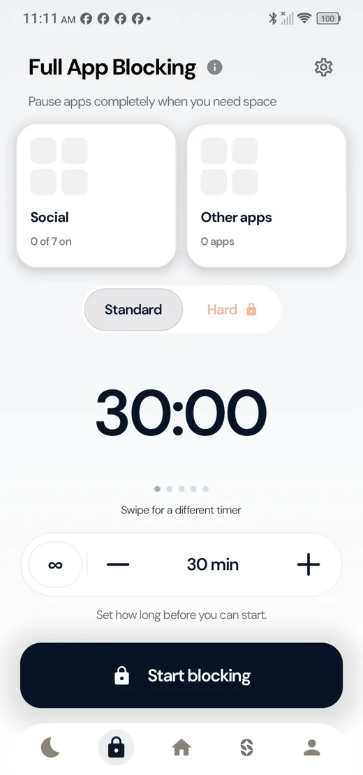 SocialLite full app blocking screen with a 30 minute focus timer
